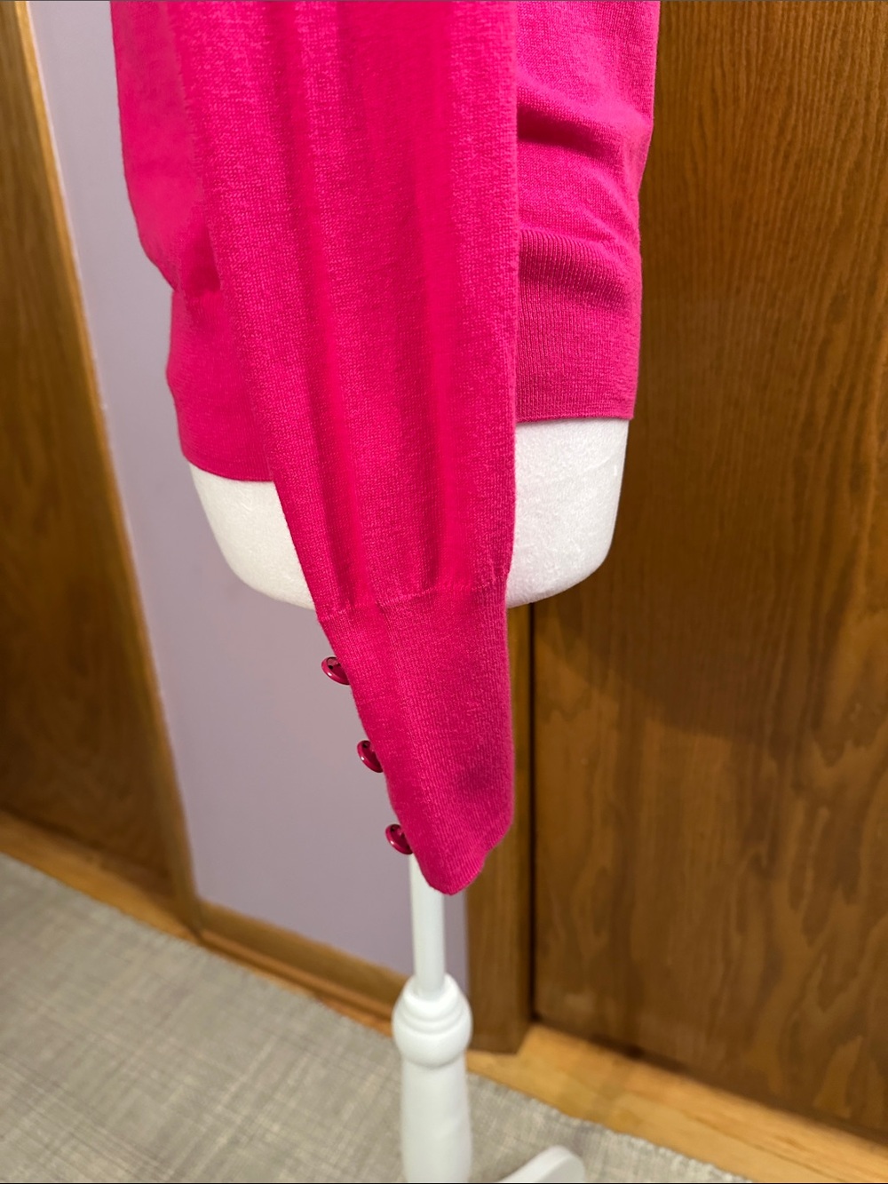 L’AGENCE Bright Fuchsia Turtleneck Top size small. - Picture 6 of 12